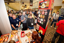 FireGirls™ begeistern auf der FDIC in Indianapolis/USA