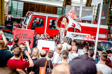FireGirls™ Signing-Show bei Magirus